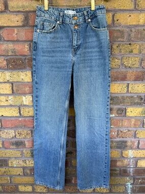 ZARA Medium Wash Straight Leg Jeans Double Button - Size US 4